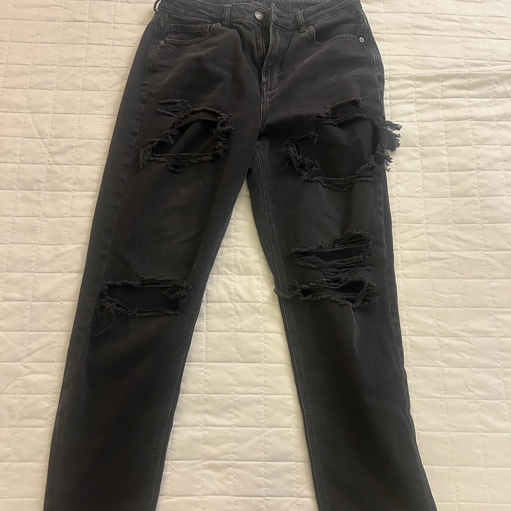American Eagle Outfitters Black High-Rise Distressed Jeans